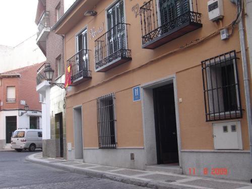 Hostal Cruz Verde Navalcarnero Exterior foto